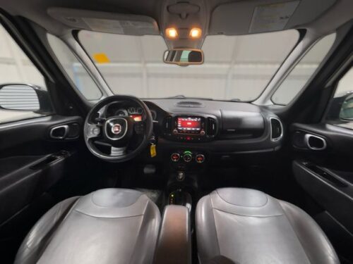 2017 FIAT 500L - Image 4