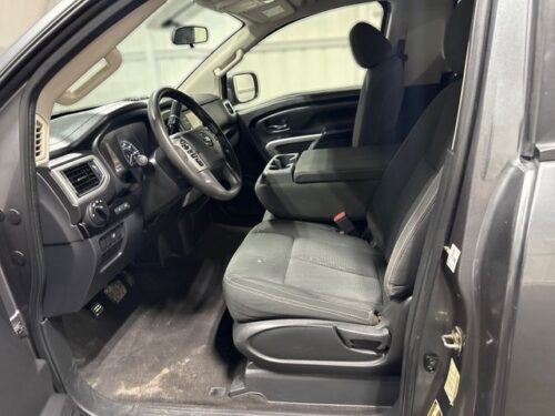 2017 NISSAN Titan - Image 16