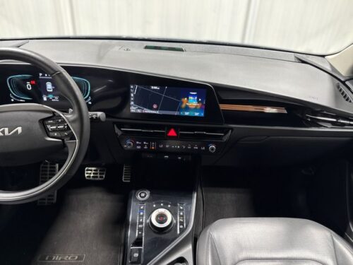2023 KIA Niro - Image 15