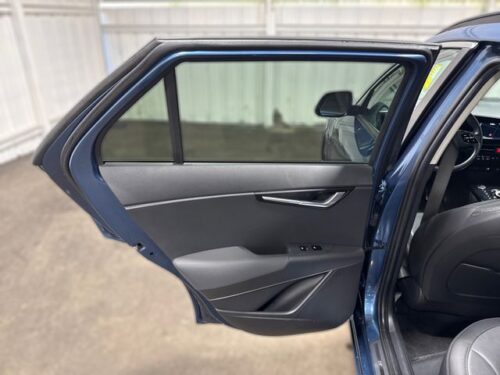 2023 KIA Niro - Image 4