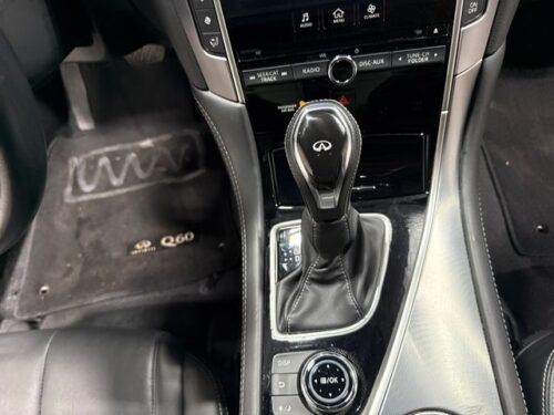 2018 INFINITI Q60 - Image 2