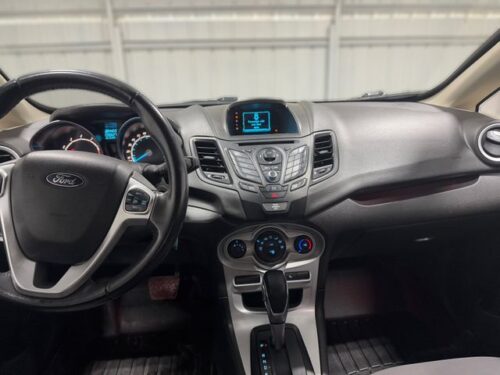 2015 FORD Fiesta - Image 17