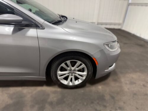 2015 CHRYSLER 200 - Image 10