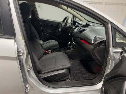 2015 FORD Fiesta - Image 4