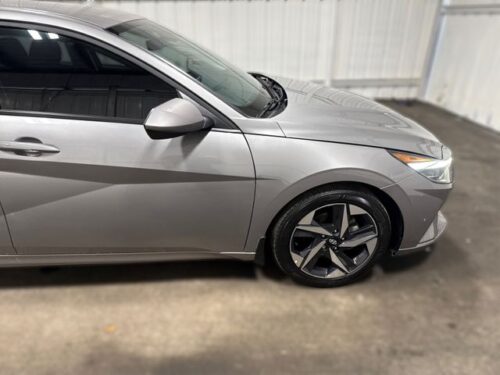 2023 HYUNDAI Elantra - Image 11