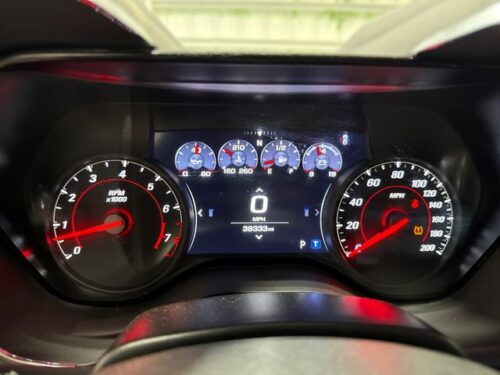 2023 CHEVROLET Camaro - Image 30