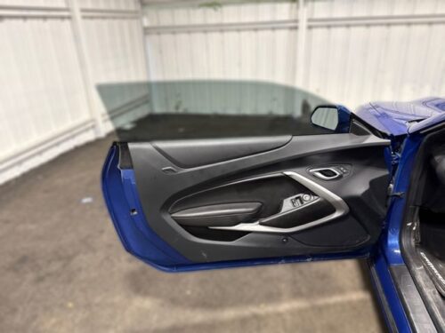 2023 CHEVROLET Camaro - Image 12