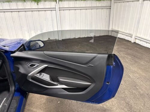 2023 CHEVROLET Camaro - Image 10