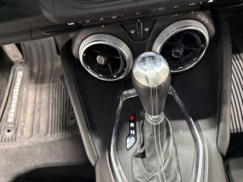 2023 CHEVROLET Camaro - Image 2