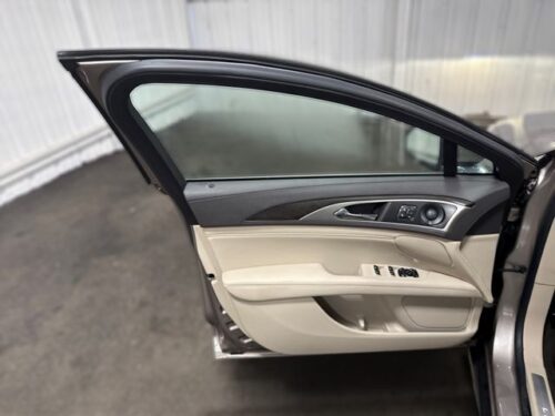 2020 LINCOLN MKZ - Image 15