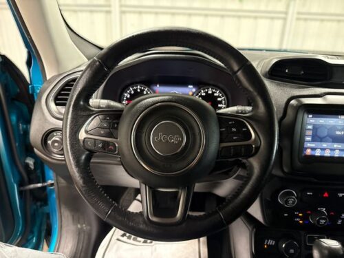 2020 JEEP Renegade - Image 17