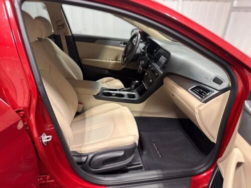 2017 HYUNDAI Sonata - Image 5