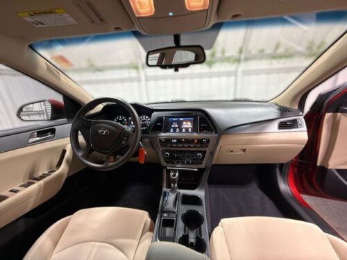 2017 HYUNDAI Sonata - Image 4
