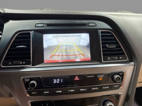 2017 HYUNDAI Sonata - Image 3