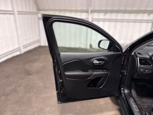 2019 JEEP Cherokee - Image 14