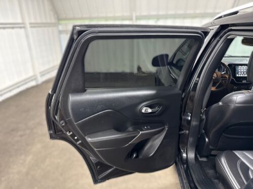 2019 JEEP Cherokee - Image 8