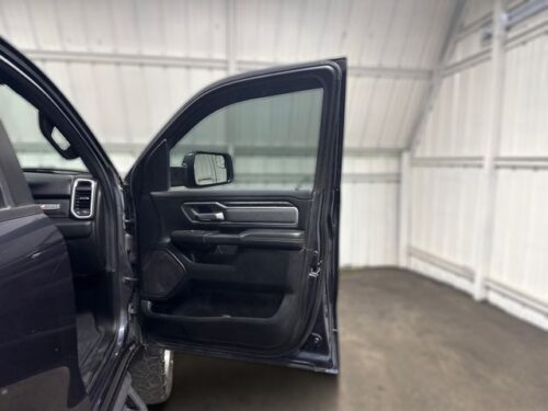 2020 RAM 1500 - Image 12