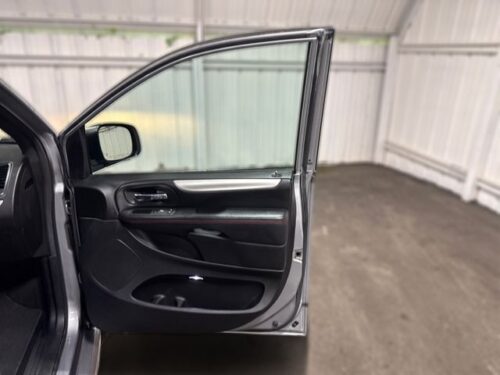 2019 DODGE Grand Caravan - Image 12