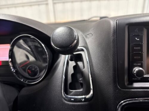 2019 DODGE Grand Caravan - Image 2