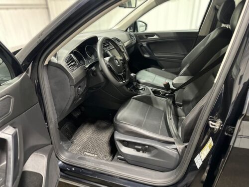 2021 VOLKSWAGEN Tiguan - Image 24