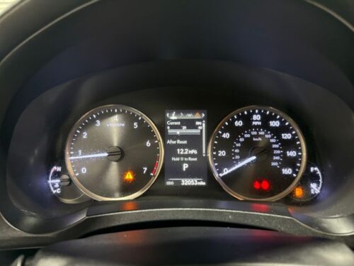 2017 LEXUS IS - Image 19
