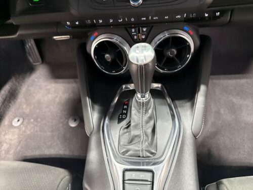 2019 CHEVROLET Camaro - Image 2