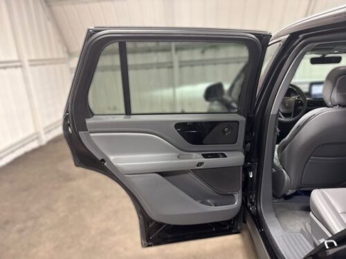 2020 LINCOLN Aviator - Image 8