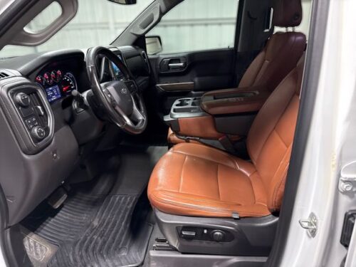 2021 CHEVROLET Silverado - Image 32