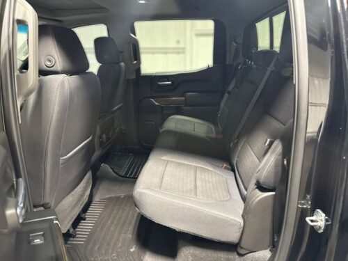 2019 CHEVROLET Silverado - Image 21