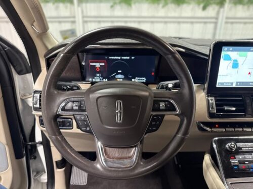 2021 LINCOLN Navigator L - Image 18