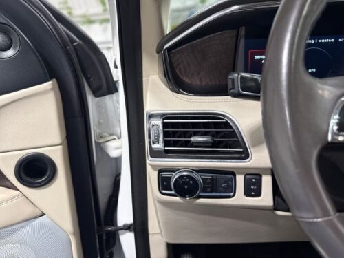 2021 LINCOLN Navigator L - Image 17