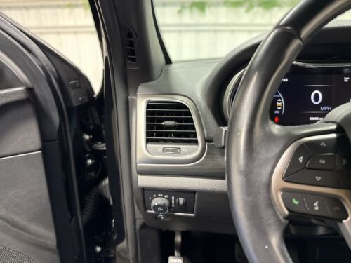 2020 JEEP Grand Cherokee - Image 16