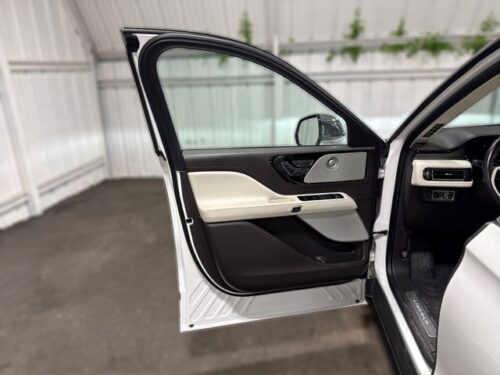 2020 LINCOLN Aviator - Image 15
