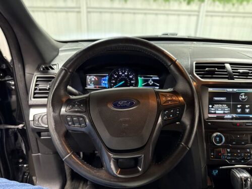 2016 FORD Explorer - Image 18