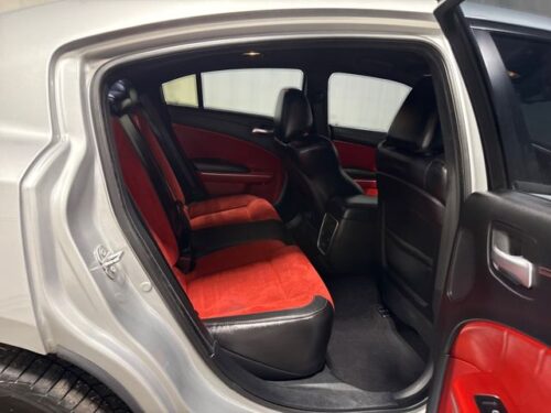 2019 DODGE Charger - Image 7