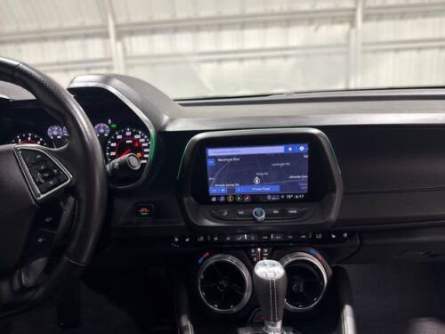 2023 CHEVROLET Camaro - Image 16