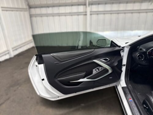 2023 CHEVROLET Camaro - Image 11
