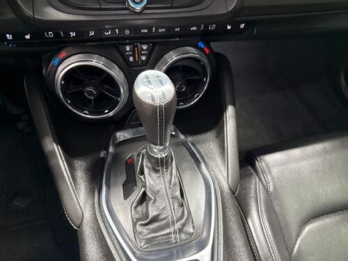 2023 CHEVROLET Camaro - Image 2