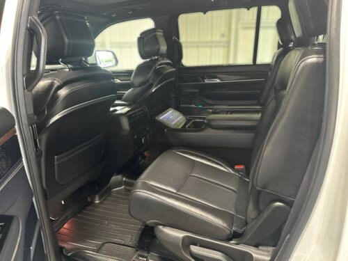 2022 JEEP Grand Wagoneer - Image 25