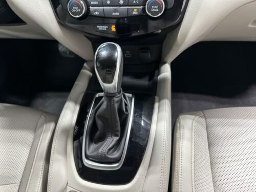 2020 NISSAN Rogue Sport - Image 2