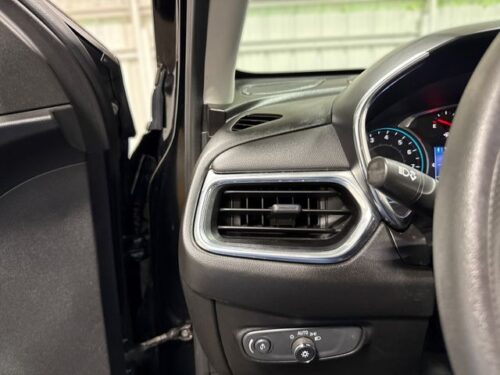 2020 CHEVROLET Equinox - Image 16
