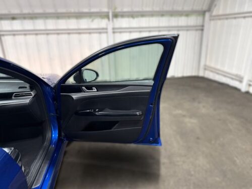 2021 KIA K5 - Image 12