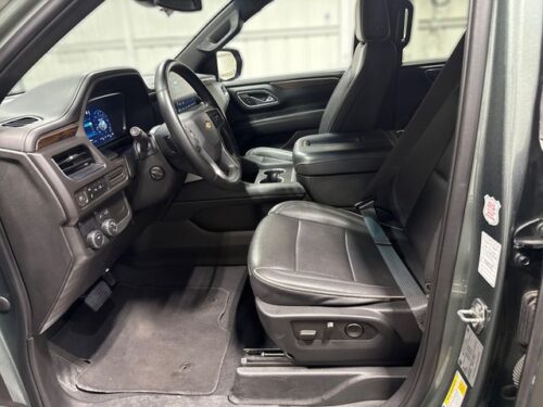 2023 CHEVROLET Suburban - Image 23