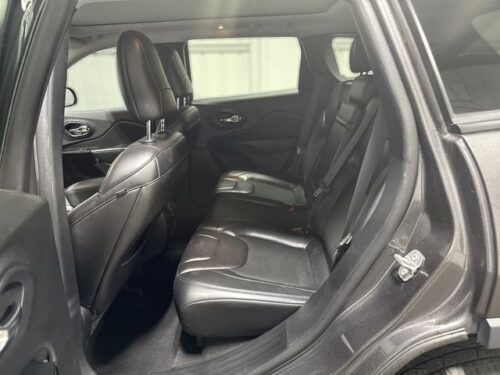 2019 JEEP Cherokee - Image 22