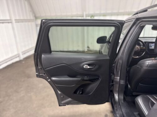 2019 JEEP Cherokee - Image 8