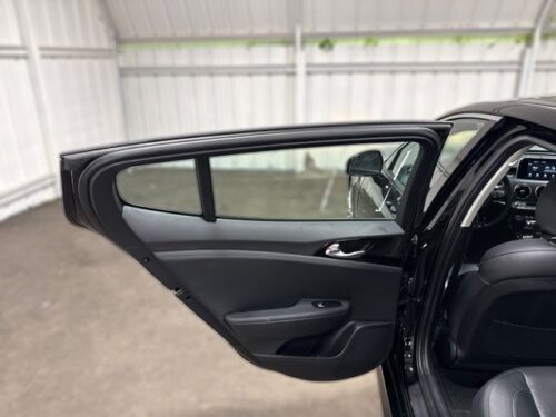 2018 KIA Stinger - Image 8