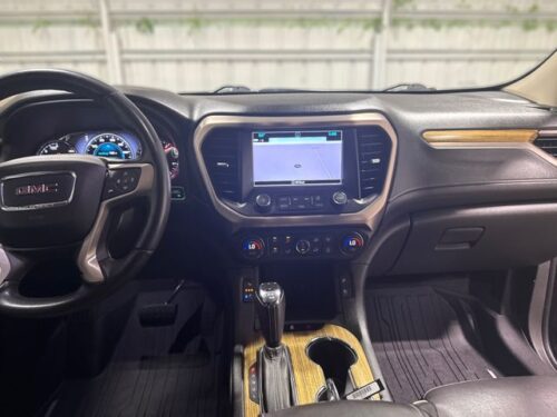 2018 GMC Acadia - Image 20