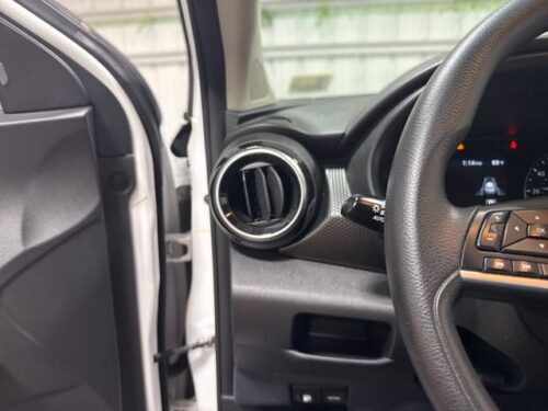 2022 NISSAN Kicks - Image 15