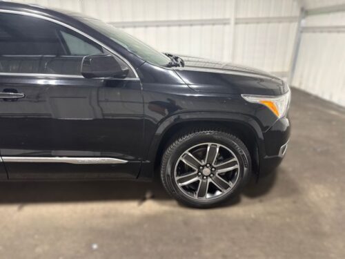 2018 GMC Acadia - Image 11
