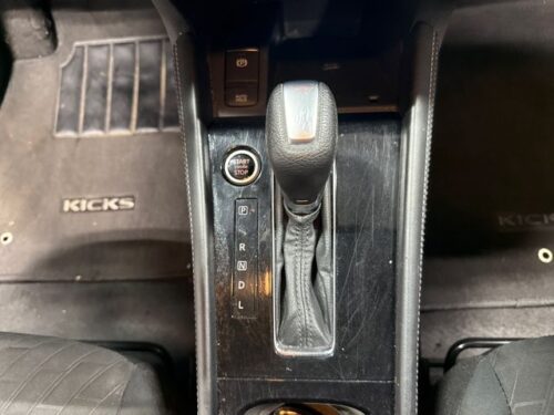 2022 NISSAN Kicks - Image 2